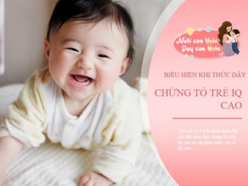 Trẻ thức dậy có 3 hành động khác lạ chứng tỏ bé rất thông minh, cha mẹ đừng lo lắng