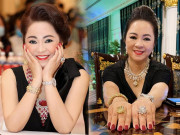 Thời trang - Xem livestream, CĐM lại được dịp ngắm BST trang sức kim cương của bà Phương Hằng