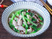 Bếp Eva - Chán thịt cá, làm nấm xào rau cải chay kiểu này, cơm ăn vài bát vẫn thèm