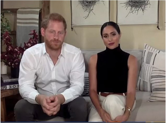 Nhóc Archie là con trai của Hoàng tử nhưng tách biệt với Cung điện, giống hệt mẹ Meghan lúc nhỏ