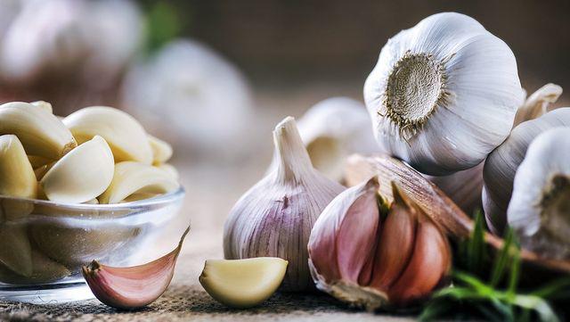 8 loại thực phẩm được khoa học chứng minh giúp bạn sống thọ hơn, có 3 loại mua dễ hơn kẹo ở Việt Nam - 7