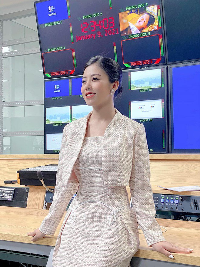 BTV VTV xinh đẹp vướng rắc rối, bị amp;#34;tấn côngamp;#34; vì 2 chi tiết giống amp;#34;cô gái trong bồn tắmamp;#34; - 11