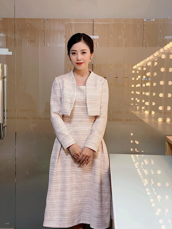 BTV VTV xinh đẹp vướng rắc rối, bị amp;#34;tấn côngamp;#34; vì 2 chi tiết giống amp;#34;cô gái trong bồn tắmamp;#34; - 10