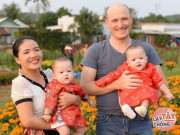 Cô gái dân tộc Thái yêu chàng trai Thuỵ Sỹ, ngày cưới nhà chồng cưỡi công nông đi đón dâu