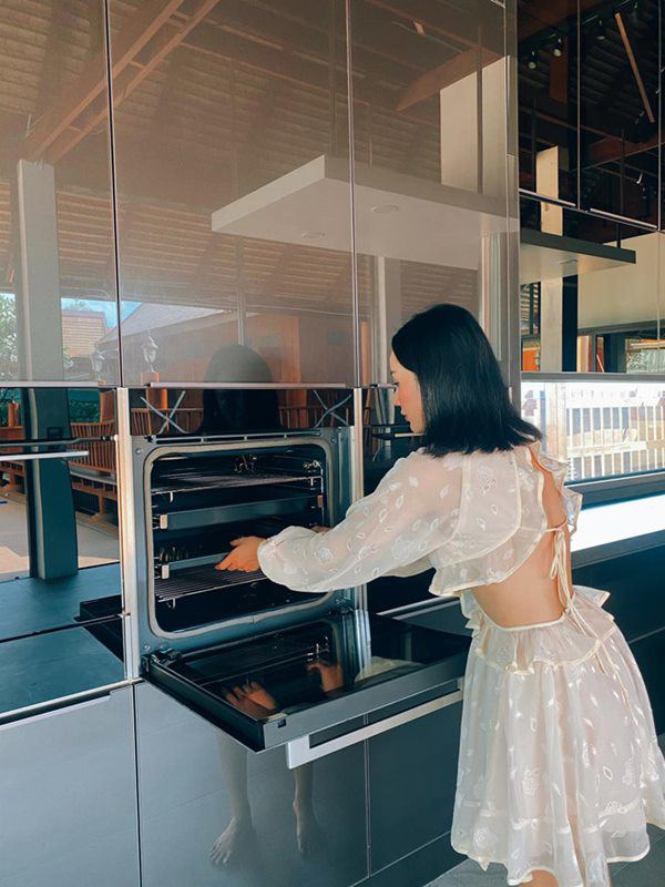 Hot girl Việt lấy đại gia Thái Lan chi 3,7 tỷ đồng thiết kế căn bếp hoành tráng - 7