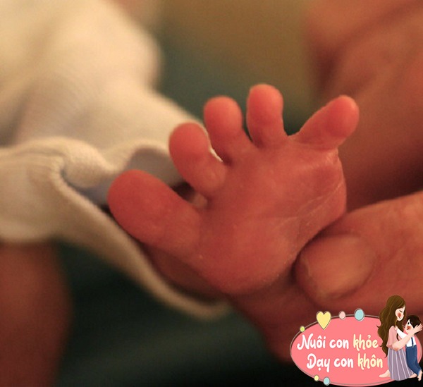 3 phản xạ của trẻ sơ sinh sẽ phải mất khi lớn, nếu cứ tiếp diễn, mẹ nên cẩn thận - 5