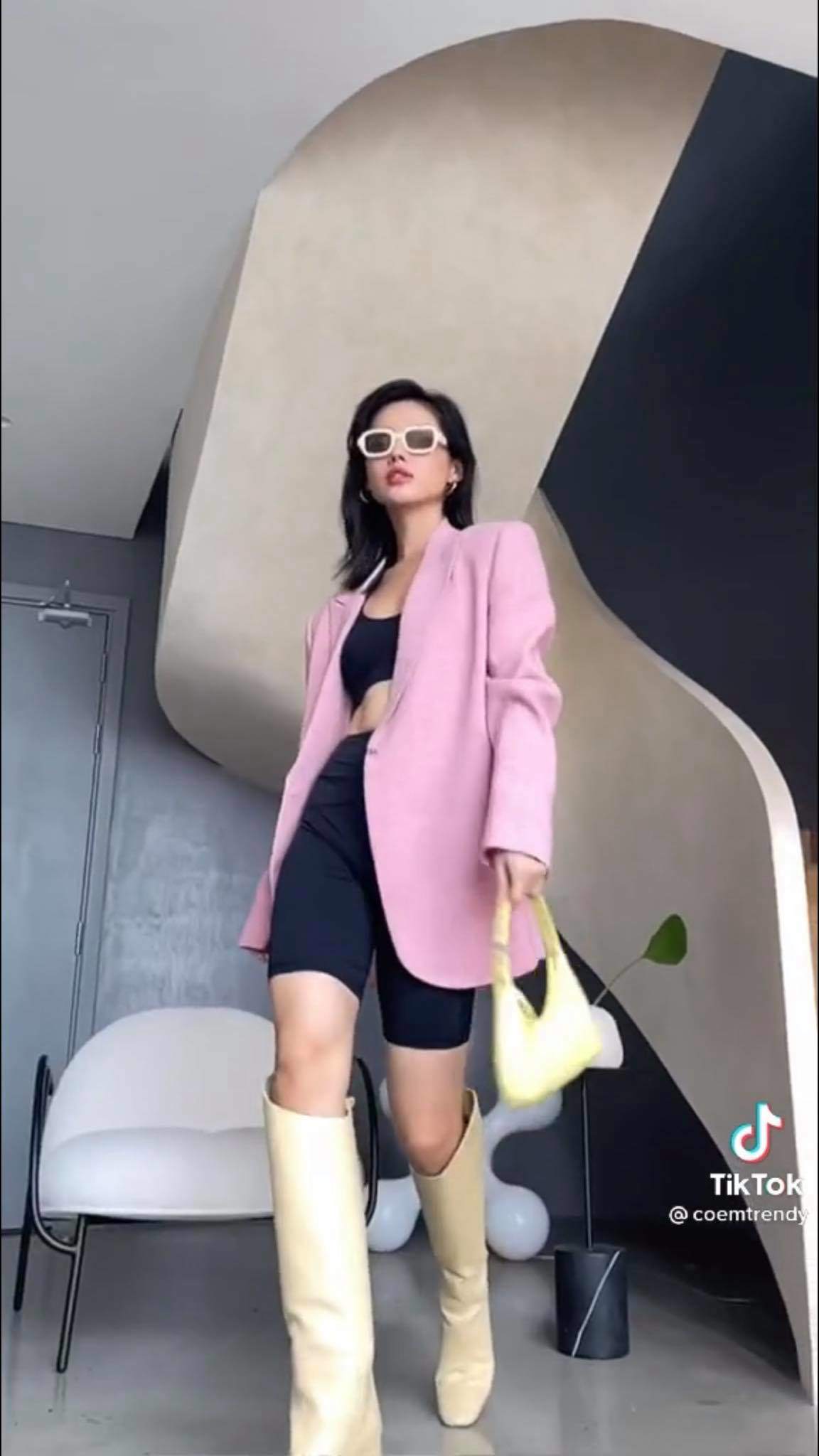 Có 1 kiểu áo blazer, Khánh Linh nhuộm màu rực rỡ MXH với vô vàn cách mặc hút mắt - 8