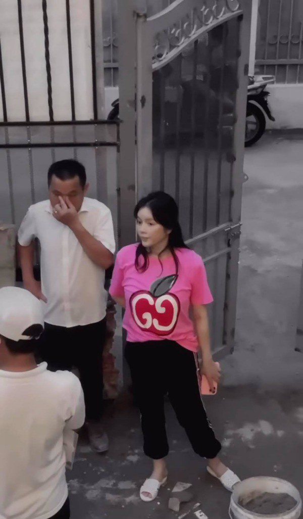 Nghỉ làm amp;#34;phụ hồamp;#34;, Lý Nhã Kỳ ở nhà diện váy ngủ vừa sexy vừa sang như minh tinh - 5