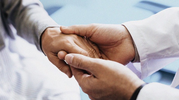 Móng tay có màu này, có thể tim, phổi có vấn đề, thậm chí là bệnh nguy hiểm tính mạng - 4