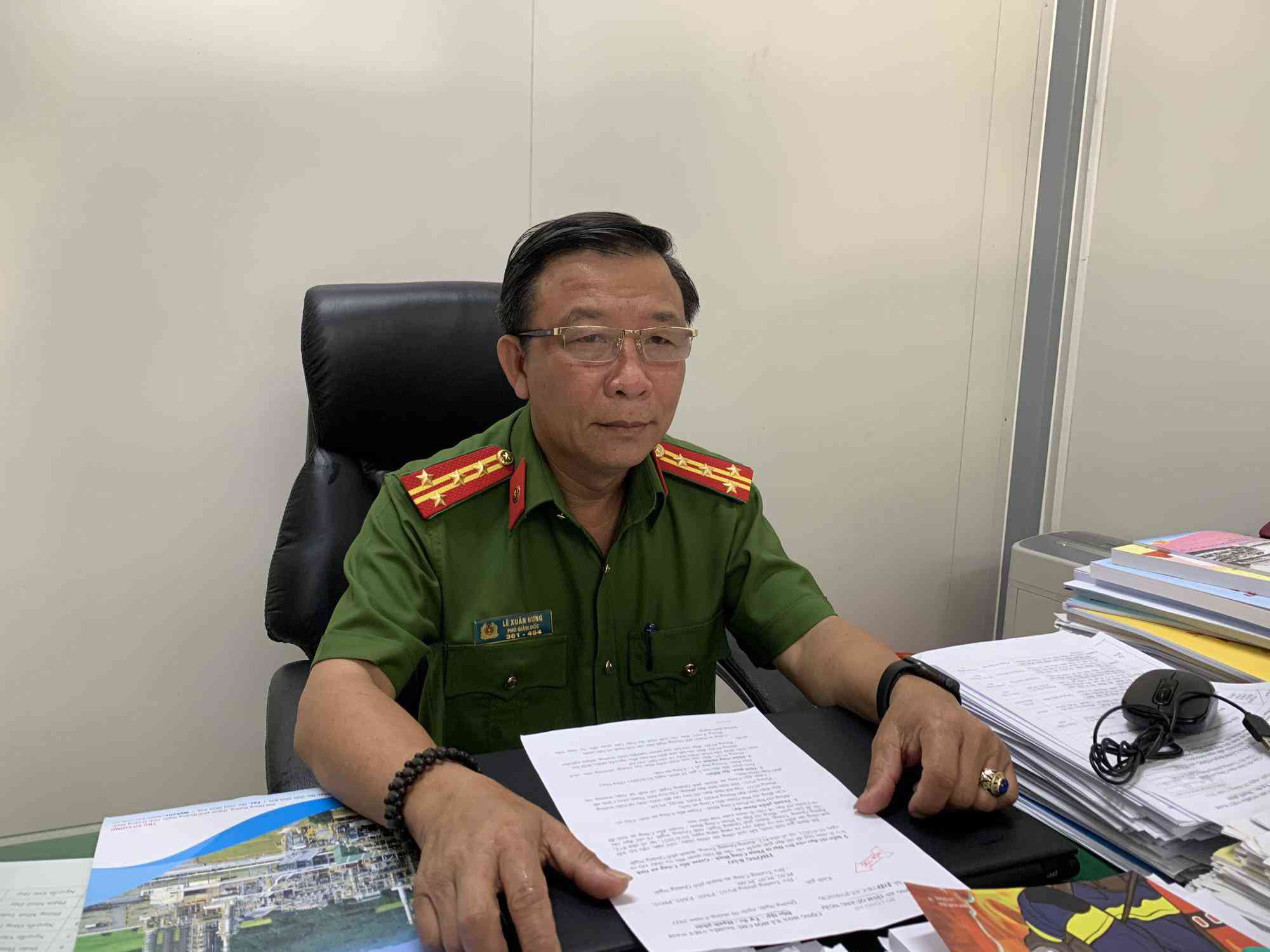 Công an Quảng Ngãi lên tiếng khi bị chê chữa cháy thiếu chuyên nghiệp - 3