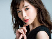 Clip Eva - Nữ MC, người mẫu đắt show nhờ sở hữu vóc dáng gợi cảm vạn người mê