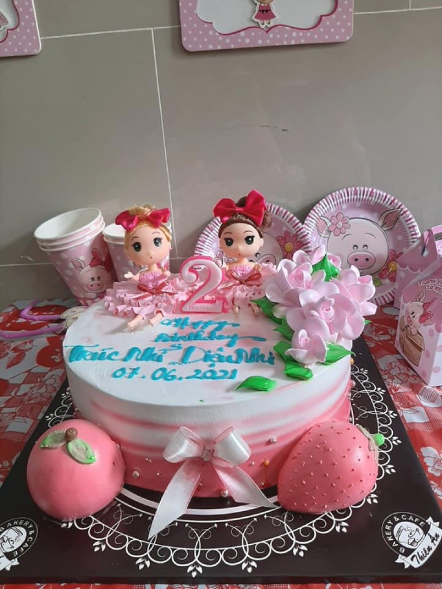 Cặp song sinh dính liền Trúc Nhi-Diệu Nhi tròn 2 tuổi: Hình ảnh hiện tại và ngày SN đặc biệt - 2