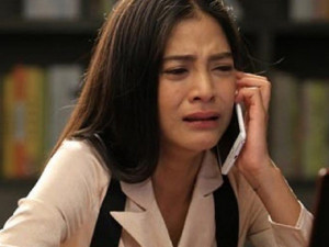 Chồng dẫn bồ về làm chuyện khó tin, nhìn cảnh ở nhà qua camera tôi khóc nghẹn vì thương
