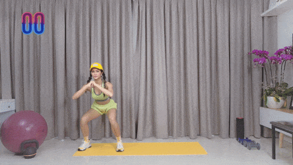 Tập cùng sao: H’Hen Niê amp;#34;thử tháchamp;#34; bạn vượt qua clip luyện full body ở nhà chống dịch - 15