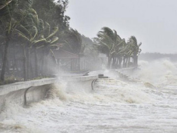 Tin bão khẩn cấp: Bão số 2 giật cấp 10 gây mưa cực lớn, hướng vào tỉnh thành nào?