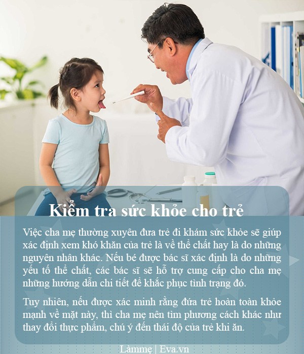 Con ngậm thức ăn mãi không nuốt, 6 mẹo tâm lý từ chuyên gia giúp bé nuốt ngay - 4