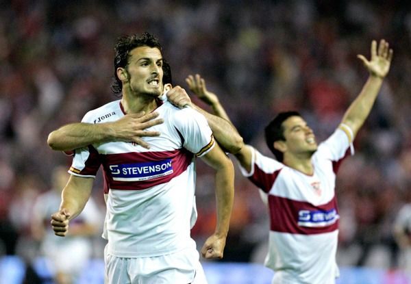 Những cái chết gây sốc của cầu thủ trên sân cỏ thế giới, Eriksen vẫn còn rất may mắn - 3