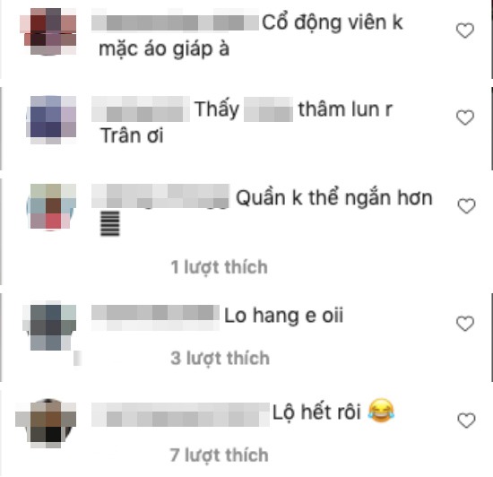 Trâm Anh cổ vũ bóng đội nhà ăn mặc đơn giản, sang đội người ta lại đóng bộ chỉn chu - 8