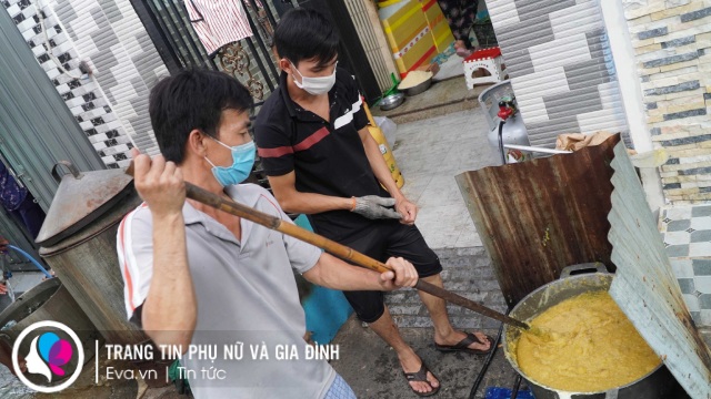 Tết Đoan Ngọ chỉ có ở Sài Gòn: Xóm bánh ú lá tre tấp nập người mua kẻ bán - 4