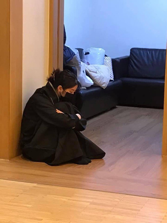 Nghẹn ngào phút giây chồng ra nghĩa trang thăm vợ, đau đớn lật từng tấm ảnh cưới - 5