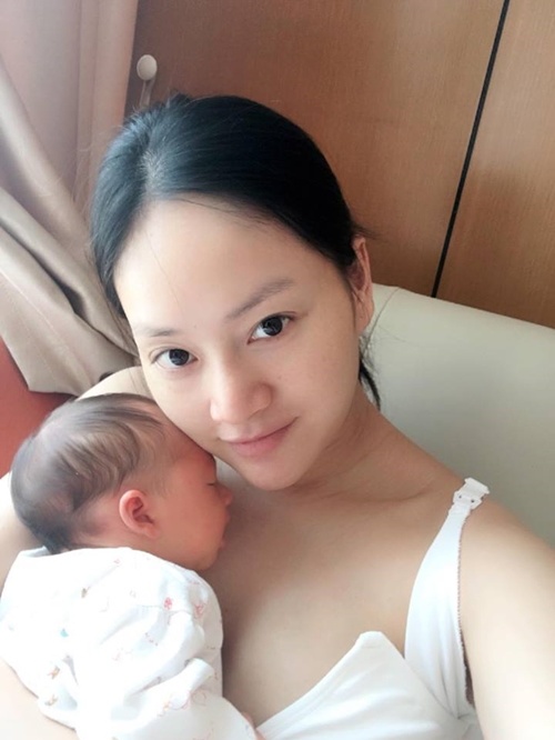 Kích sữa cho con sau sinh: Đàm Thu Trang, Hòa Mindy cùng bật khóc vì ngực rỉ máu - 10