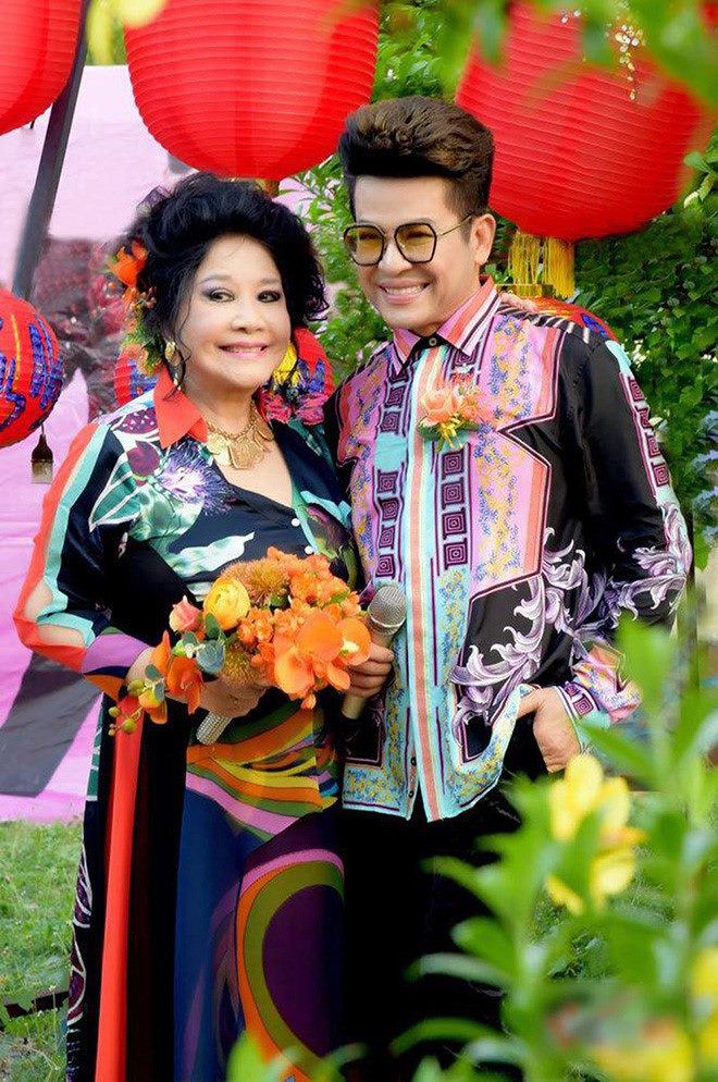 amp;#34;Nam MC 10 lần làm đám cướiamp;#34; tiết lộ loạt ảnh hiếm, chụp bên người bạn học cực xinh - 9