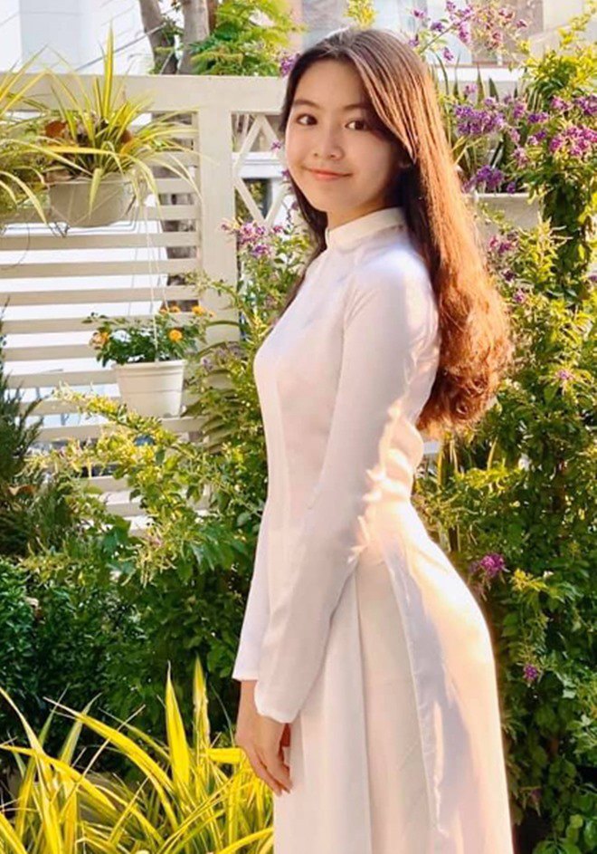 Xưa tròn mập đáng yêu, sau 10 năm hai con gái Quyền Linh hoá hotgirl, nhìn đôi chân mà xuýt xoa - 9