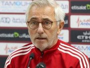 Tin tức - HLV từng về nhì World Cup phát biểu đầy bất ngờ sau trận thắng "lạ" Việt Nam