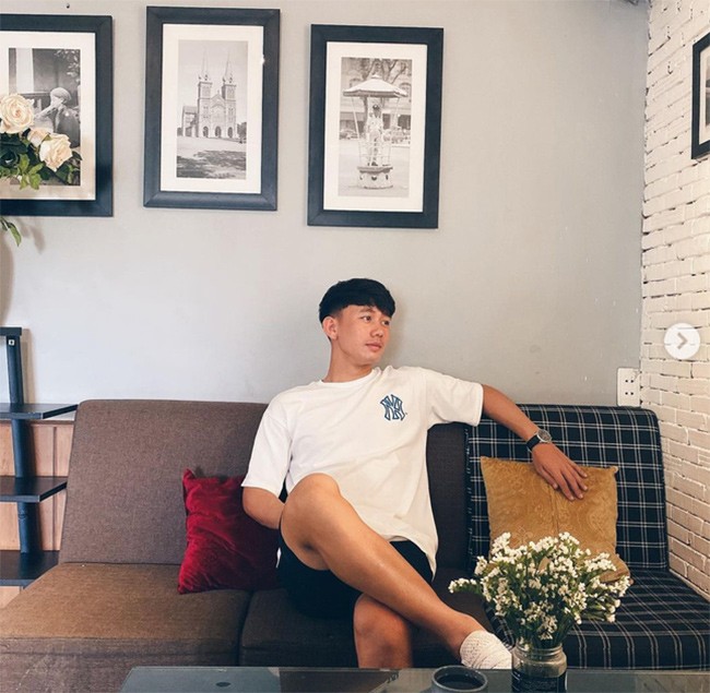 Minh Vương-cầu thủ soái ca ghi bàn vào lưới UAE phút cuối: Tài năng nhưng từng “không gặp may” - 4