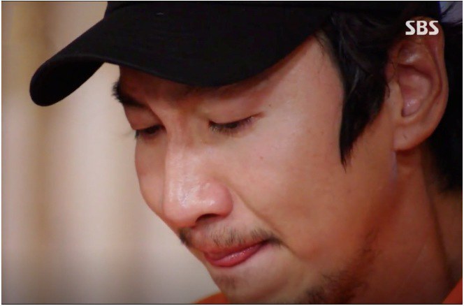 Ngôi sao 24/7: Từng là ngôi sao võ thuật, Thành Long giờ tập tễnh đi ăn lẩu với bạn bè - 7