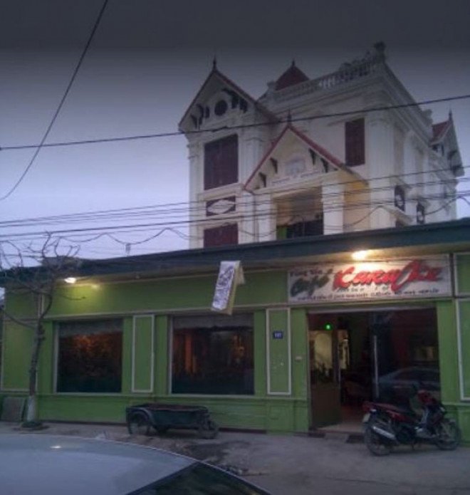 Tin tức 24h: Khai quật tử thi, lộ nguyên nhân tử vong của khách hát ở quán karaoke - 1