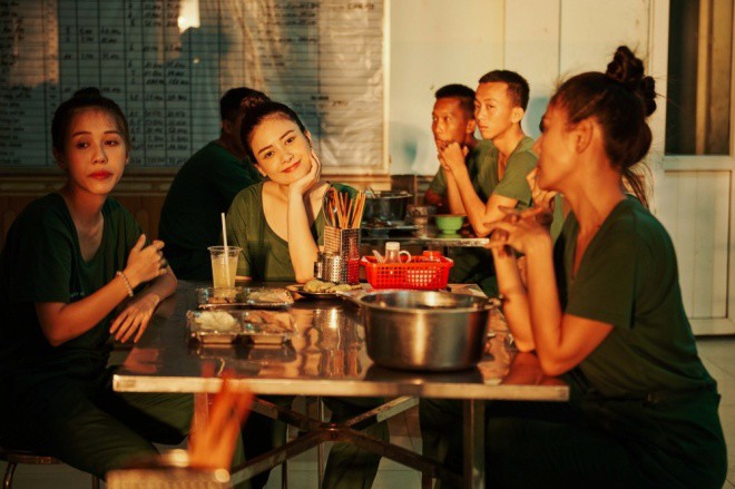 Dương Hoàng Yến ra MV đậm chất Sao Nhập Ngũ, ca khúc do bạn trai yêu 10 năm sáng tác - 4