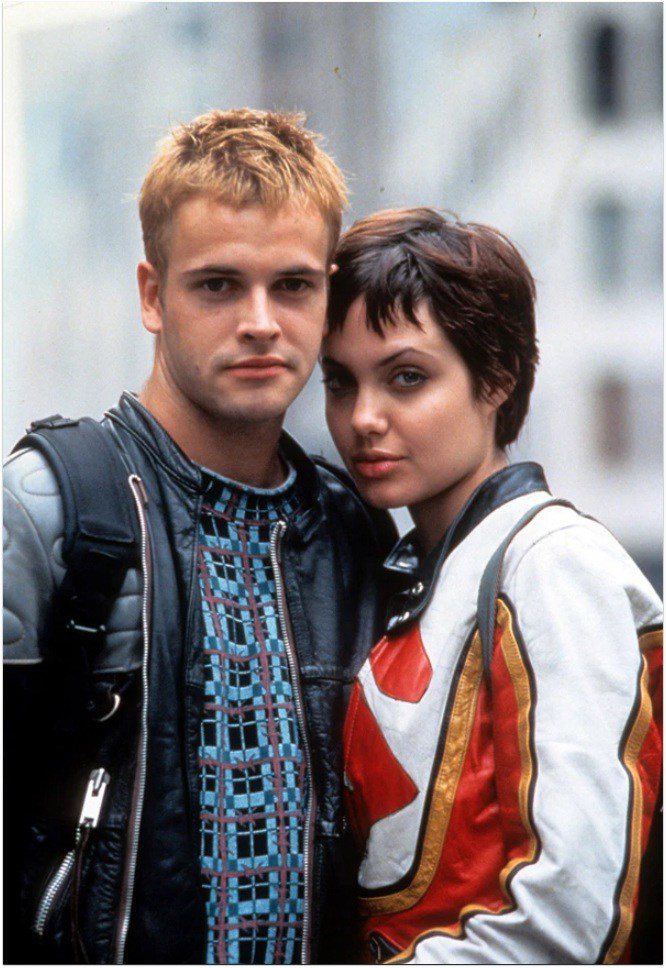 Ngôi sao 24/7: Truyền thông đưa tin Angelababy bị Huỳnh Hiểu Minh đánh tới mức nhập viện - 7