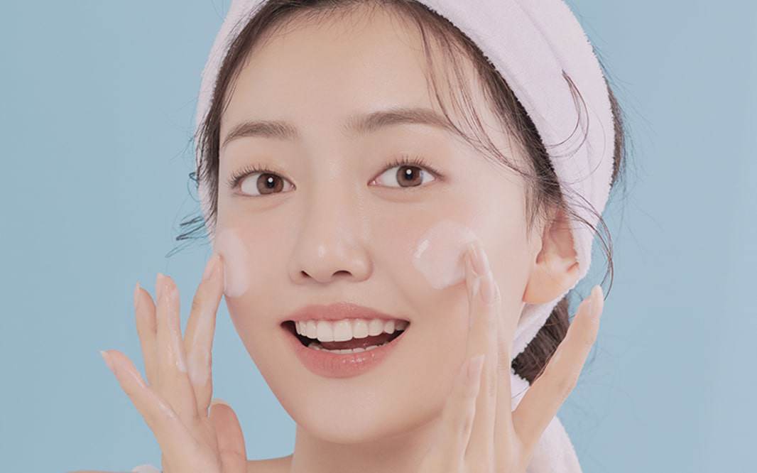 Giúp nàng thêm xinh, tự tin tỏa sáng với cách làm sạch da mặt đơn giản, hiệu quả tối ưu - 3