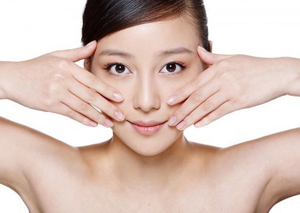 Quỳnh Hoa tự bóp mũi, chứng minh đẹp tự nhiên không phẫu thuật thẩm mỹ - 18