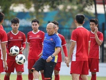 HLV Park Hang-seo viết gì trong bức thư gửi các tuyển thủ trước giờ tạm chia tay