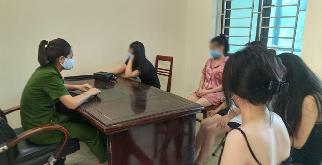 Tin tức 24h: Tài xế xe ôm tử.vong trên cầu Bình Lợi, dự cảm không lành của những người vợ - 2