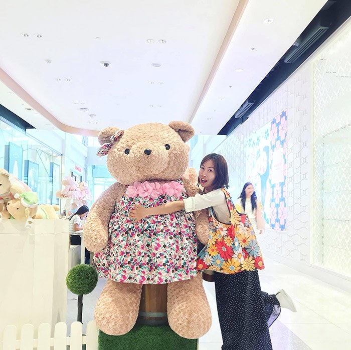 Những chiếc túi rất xinh được may lại từ quần áo cũ