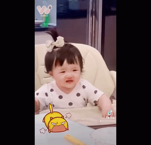 Sao Việt 24h: Lộ diện ảnh ngố tàu của dàn sao đình đám, amp;#34;cặp giòamp;#34; Khởi My gây chú ý - 14