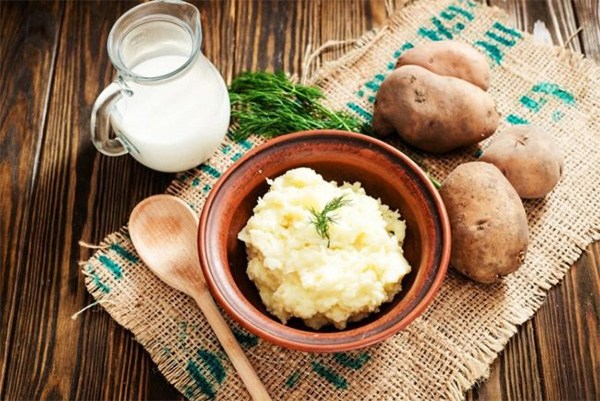 15 Cách làm mặt nạ khoai tây giúp dưỡng da trắng sáng mịn màng - 3