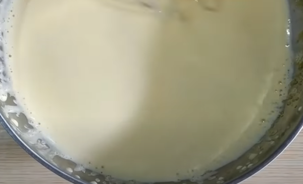 List                       4 cách làm kem sữa chua thơm ngon đơn giản tại nhà