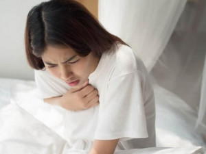 4 hiện tượng ở ngực và lưng có thể là lời cảnh báo ung thư phổi hoặc thực quản