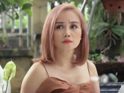 Giải trí - Hoàng Yến trong Hương Vị Tình Thân: U50 vẫn nhuộm tóc hồng, mặc đầm khoe vòng 1 "lấp ló"