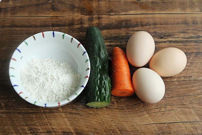 Trứng không chỉ làm món mặn, đem cuốn thế này được bữa sáng siêu bổ dưỡng - 1