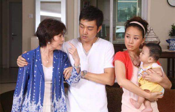 Con trai đi “tay vịn” mẹ chồng nói là chuyện thường, tôi tặng món quà khiến bà tái mặt - 2