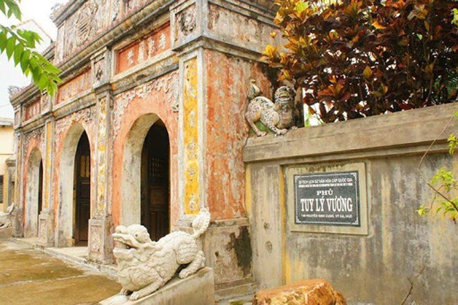 Phủ Tuy Lý vương.