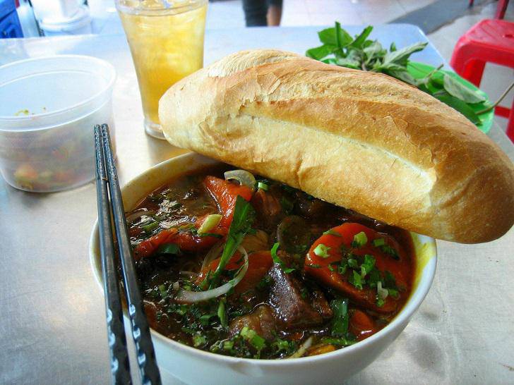 Top 11 món ăn ở Việt Nam được du khách đặc biệt yêu thích - 4