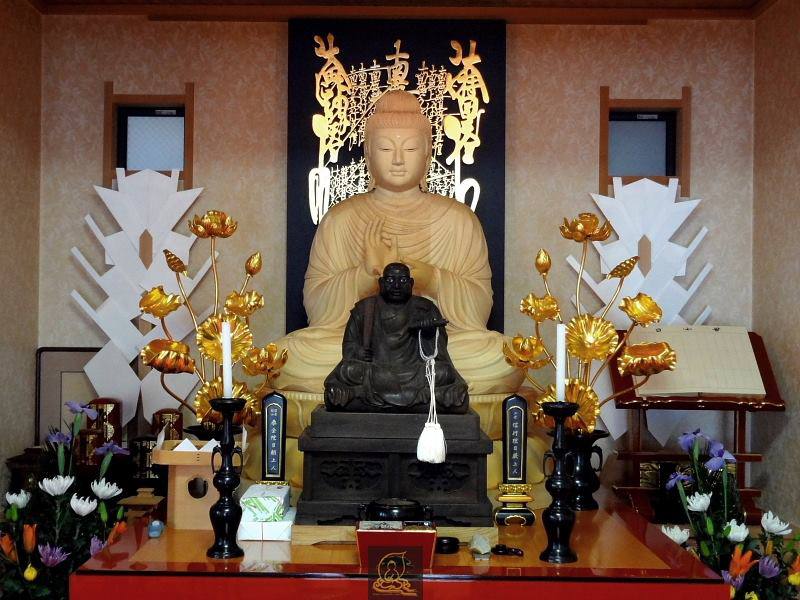 3 lưu ý quan trọng khi đặt tượng Phật trong nhà, không được tiện đâu đặt đó - 1