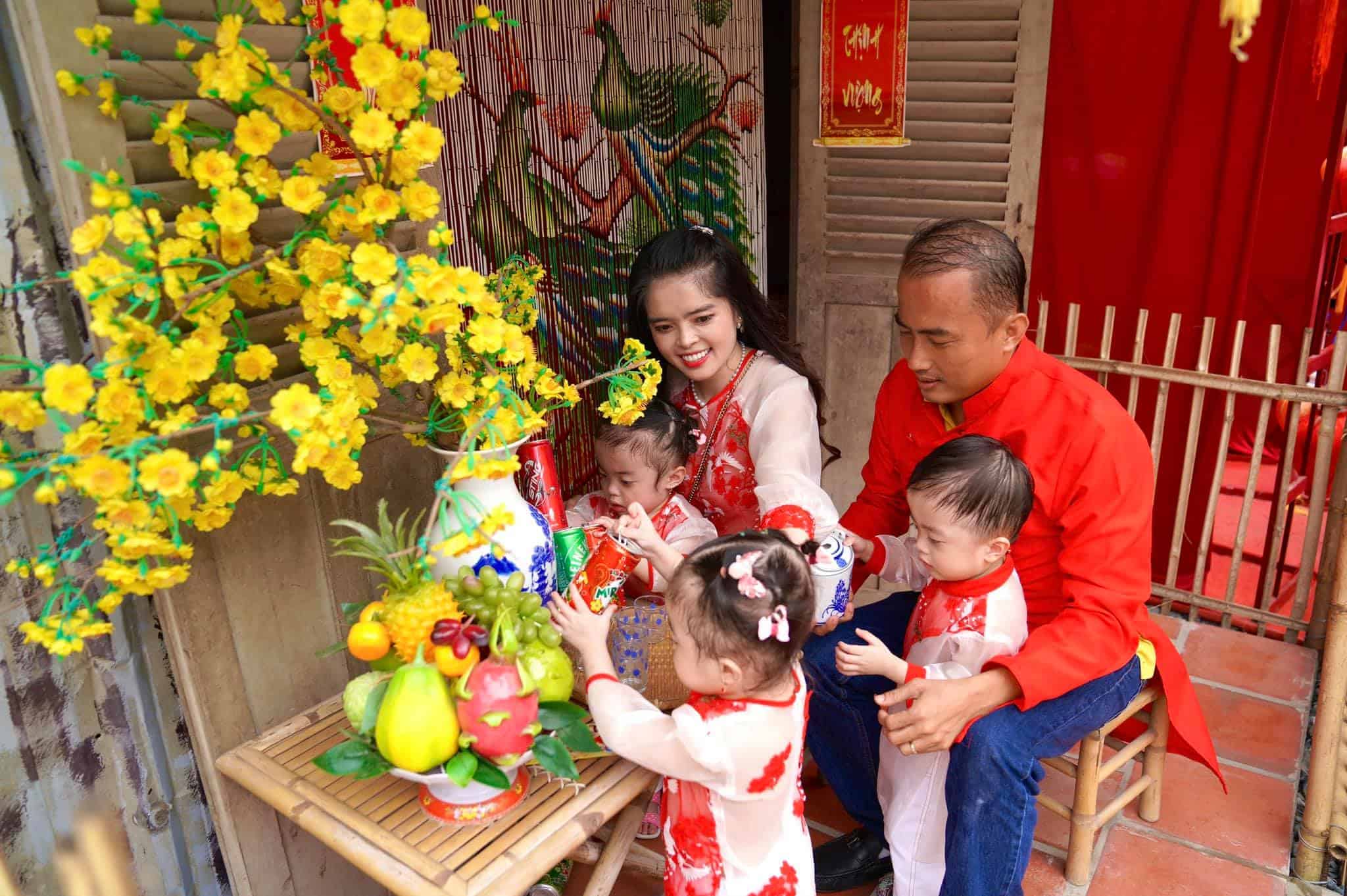Bác sĩ khuyên giảm thai nhưng không nỡ, mẹ Sài Gòn sinh ba chật vật chữa bệnh cho 3 con - 13