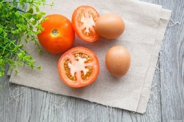 7 cách nấu cháo cà chua cho bé ăn dặm hấp dẫn - 3